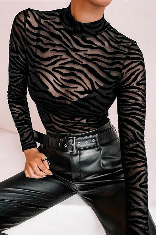 Irregular Stripe Mesh Bloshope - Image 3